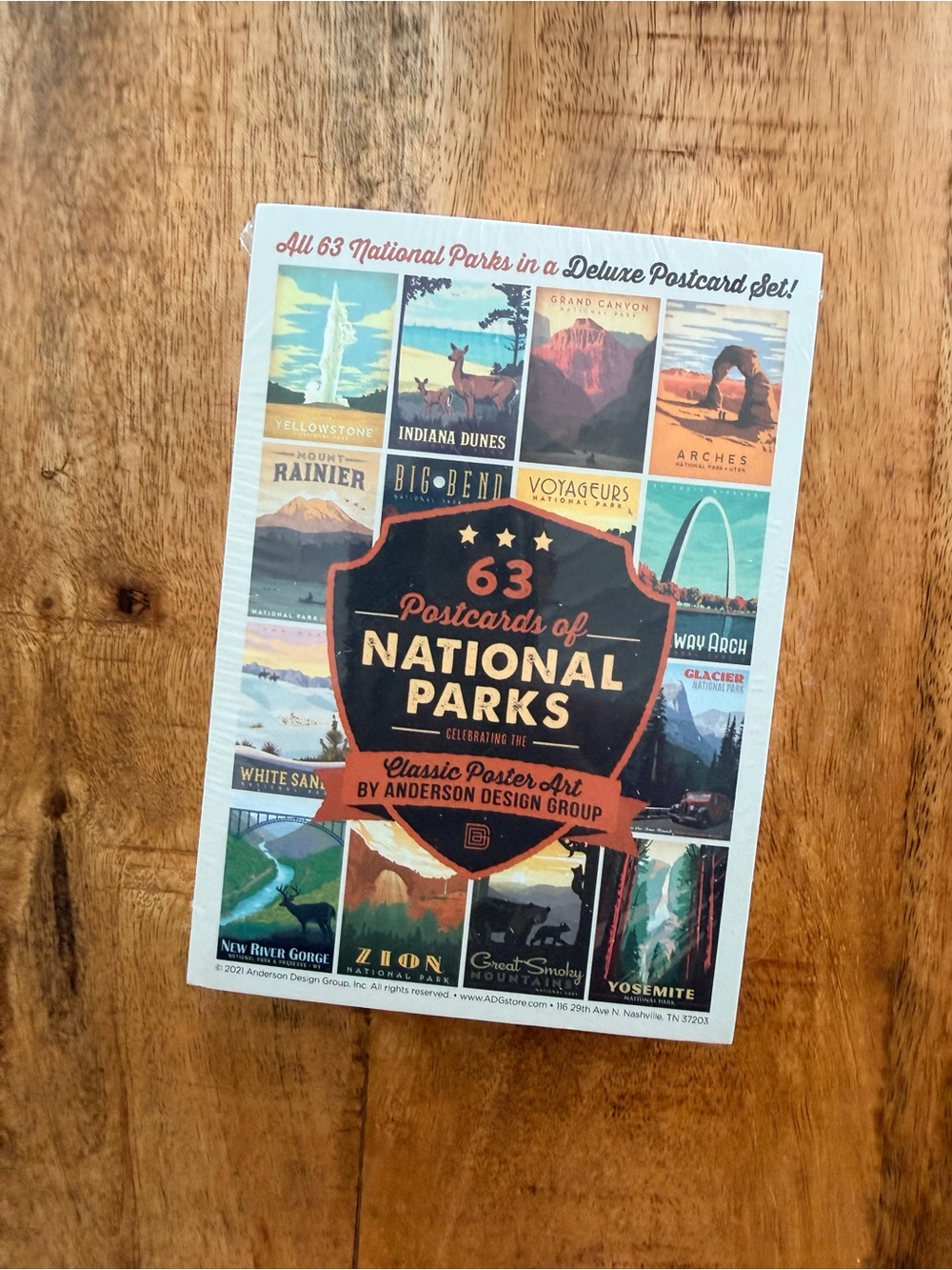63 Postcards of National Parks - Multicolor